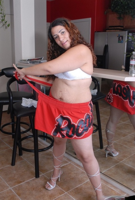 thick body milf nudes pic