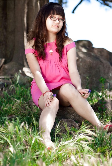 shy fat teen beautiful pictures