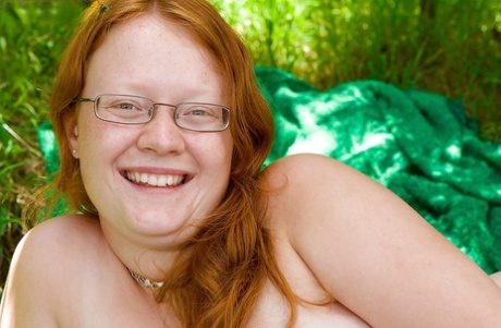 bbw ass spread solo sexy image