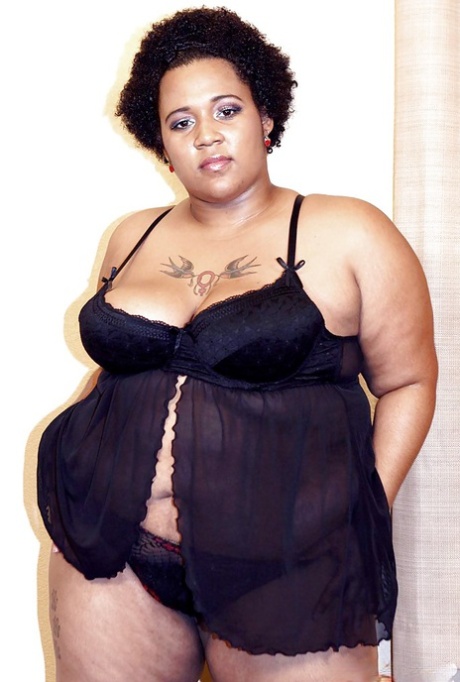 small hands bbw beautiful nude gallery