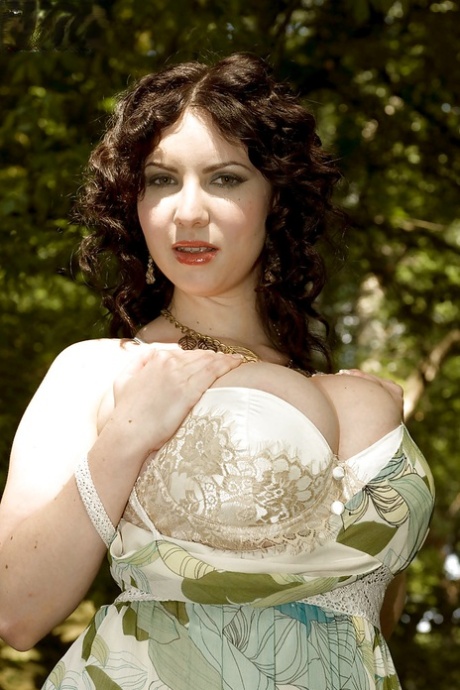 curvy pounding beautiful picture