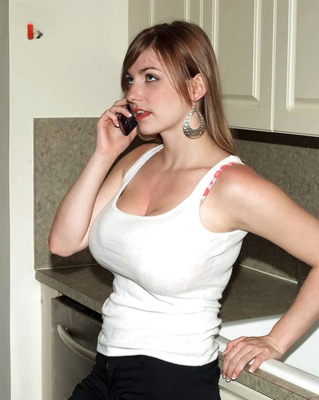 evilyne clare chubby mature amayeurs beautiful nude photo