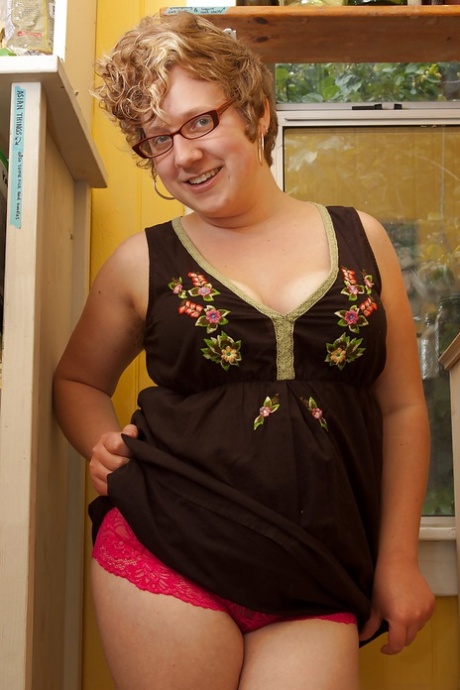 chinese bbw mature naked photo