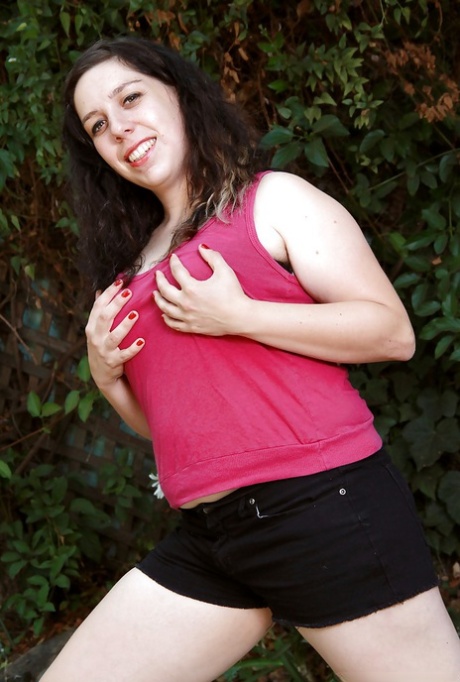 chubby blonde hairy twat hd image