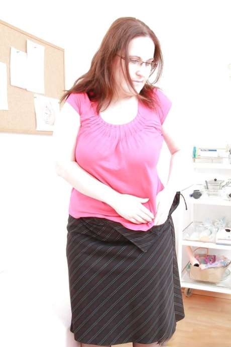 bbw lesbian eating pussy naked img