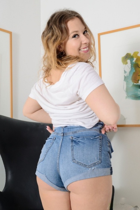 fat ass tran art naked pic