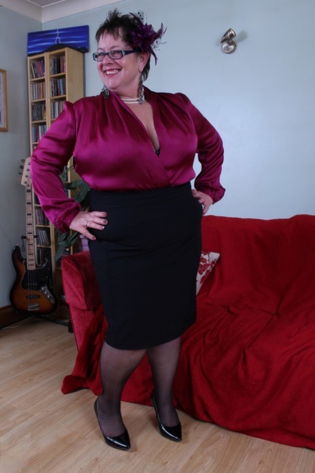 thick bbw cougar beautiful photos