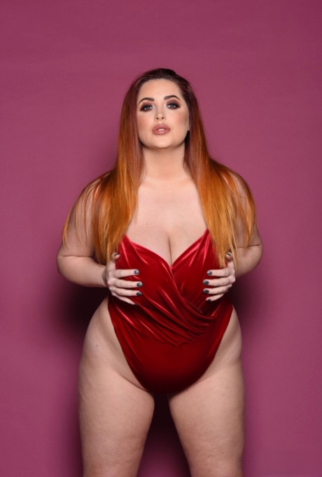 voluptuous sweetie mia hurley enjoys being drilled hot porn pictures