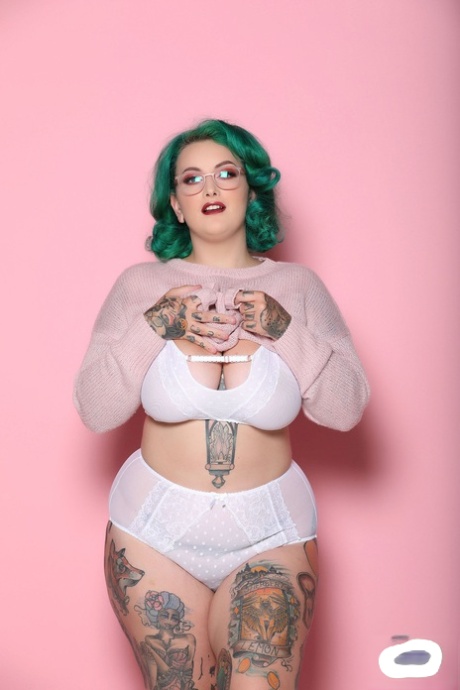 eris bbw erotic images