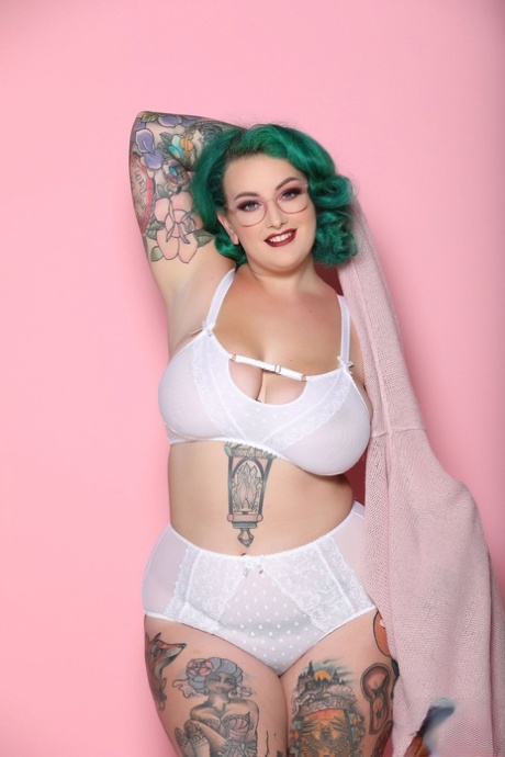 curvy orgy beautiful nude picture