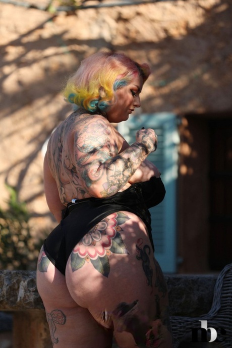 bbw strap porn photo