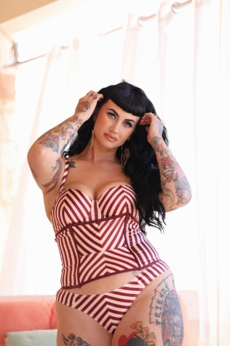 bbw plastic nappy hot naked pictures