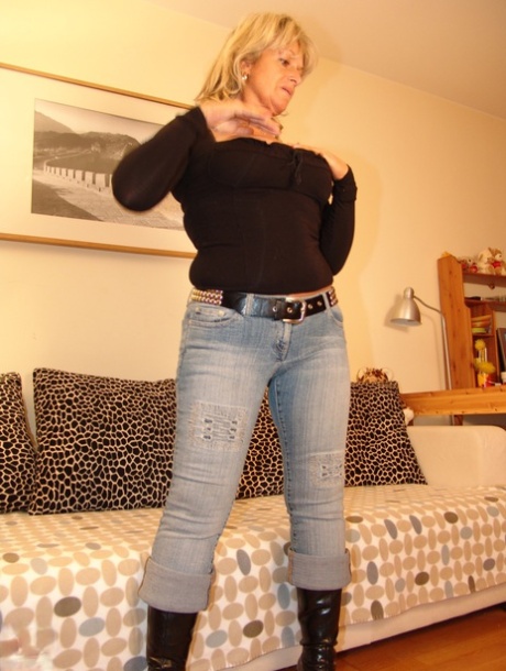 bbw catalog naked pics