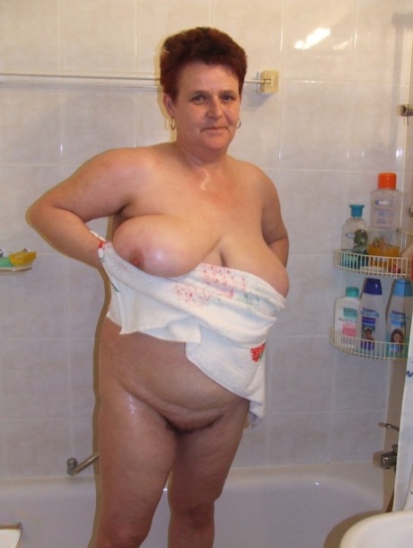 chubby lesbians enjoy muff diving porn img