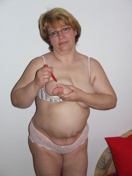 tall thick mom hot naked pic