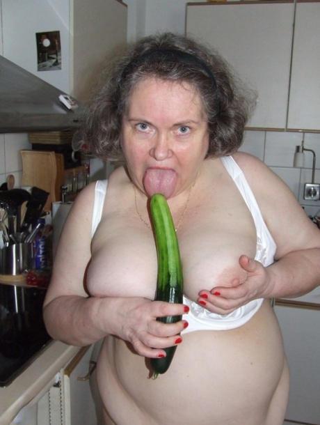 fat wemon porno image
