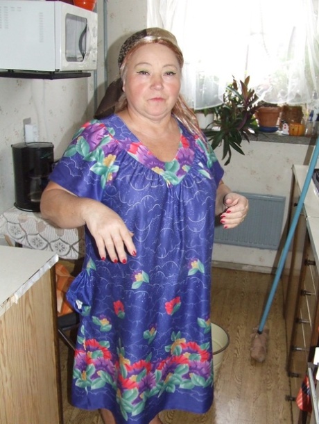 babbysitters porn fat small gfs free sex image