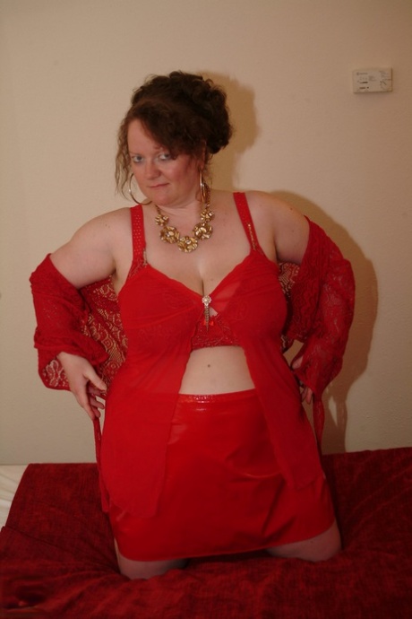 bbw fat girl gets sperm on her cheek beautiful pictures