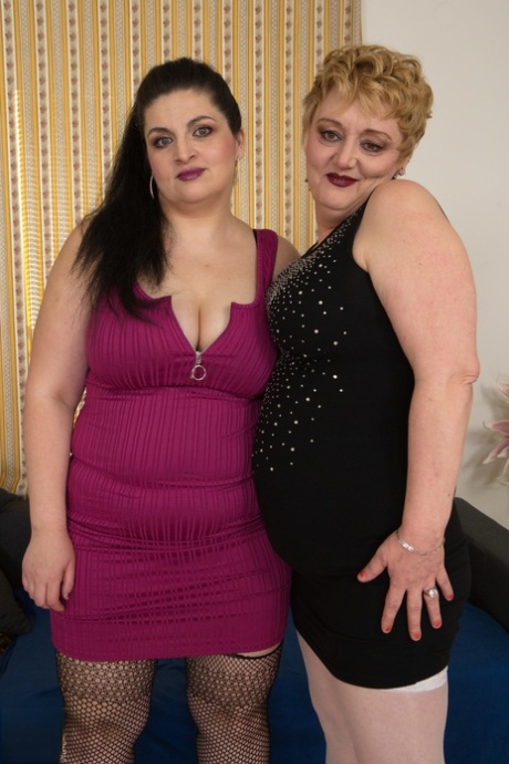 wifebucket chubby mature wife in sexy lingerie hot xxx pic