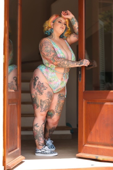 thick sexy amateur free image