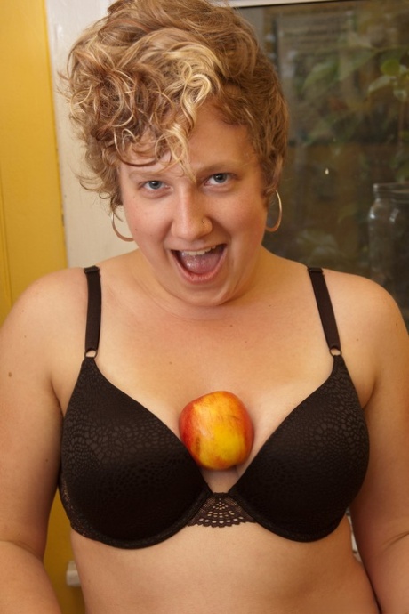thick thighs spread hot xxx gallery