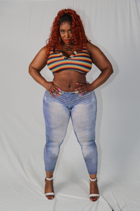 curvy goddess with gorgeous body nice archive