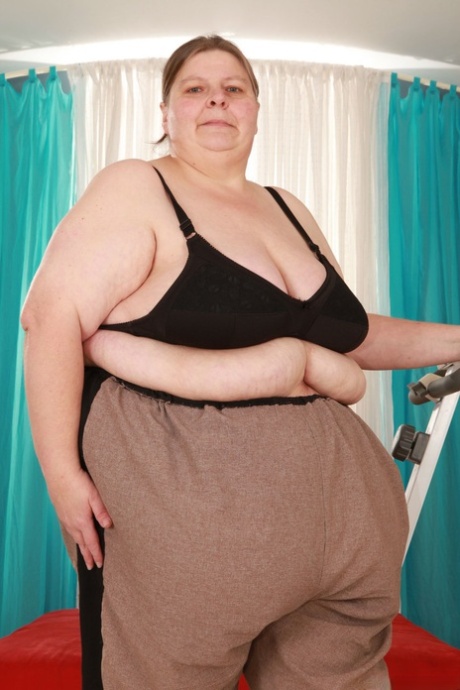 real thick milf art nude photo