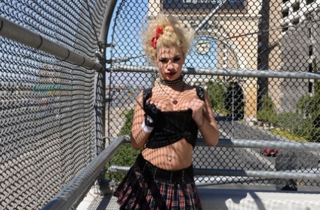 thick madame v porno picture