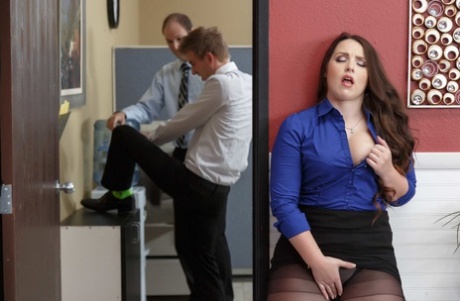 fat girl sleeping porn xxx photos