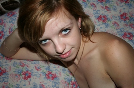 thick girl hairy pussy nudes pictures