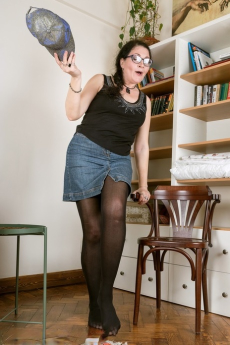 thick teenagers beautiful naked photo
