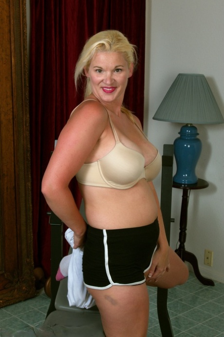 phoenix marie johnny castle in hot curvy milf fucked in naked image