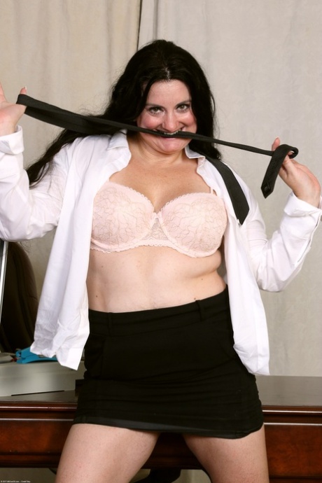 carolinequinn bbw perfect image