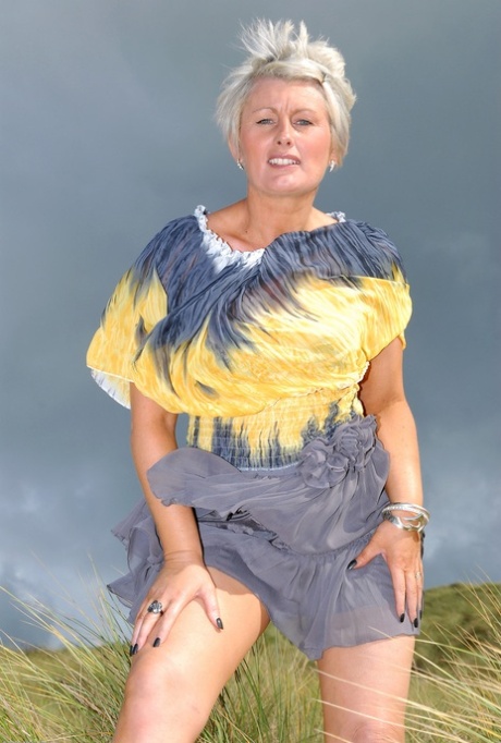 mature wide hips big ass fuck art porn photo