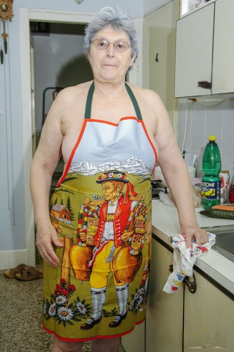 fat girlfriend erotic photos