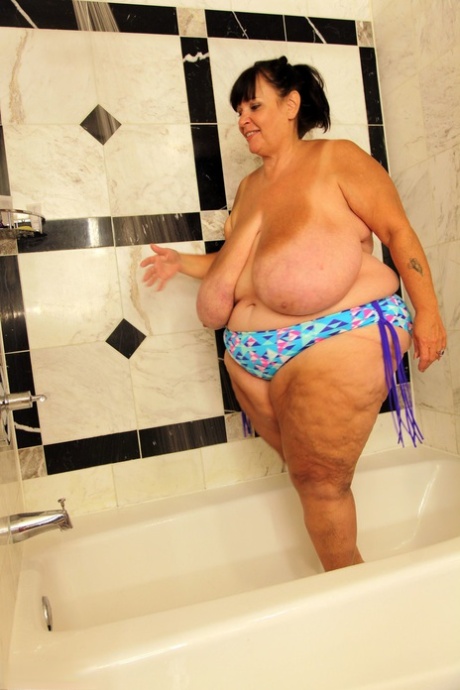 black chubby whore fucked hot sexy img