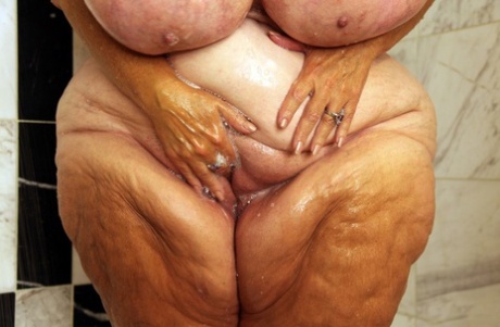 curvy black women masturbation nudes photos