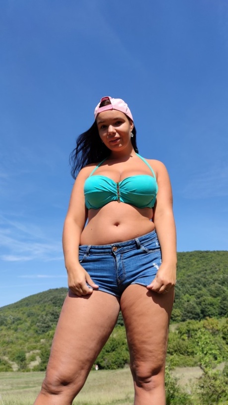 luciana bbw free nude picture
