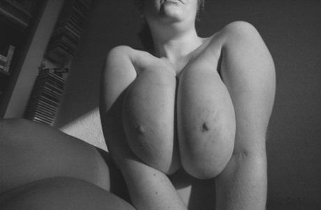 thick asian baddies nude images