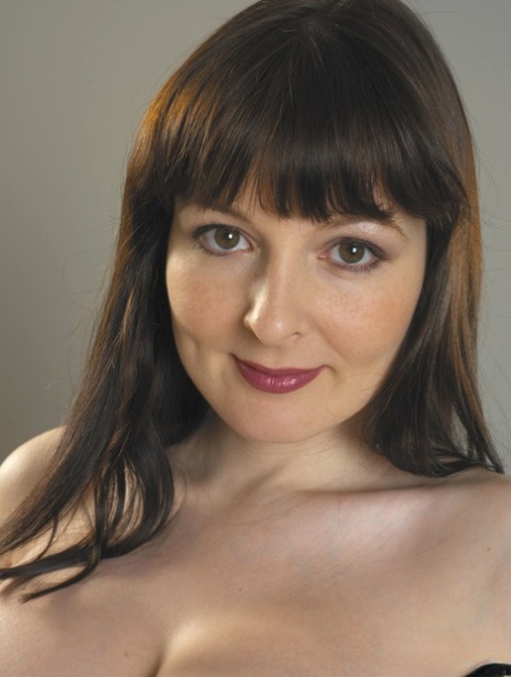 dark haired bbw beautiful xxx photo