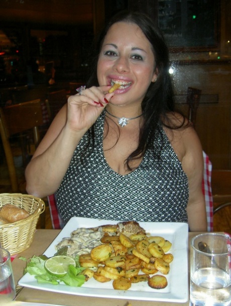 fat girl rimjob hot picture