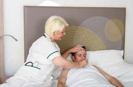 big ass mature gets facial free sex pic