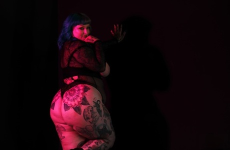 bbw window beautiful porn pic