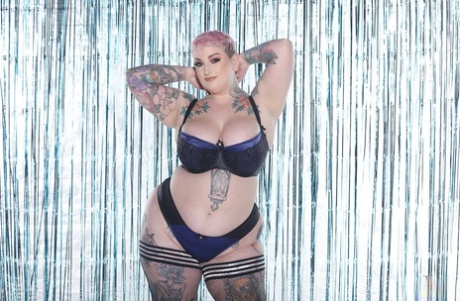 big booty teen gets fucked and eats a load in her mouth hot porn image