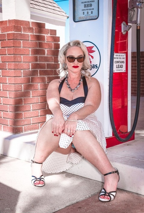 thick pawg dildo art porn picture