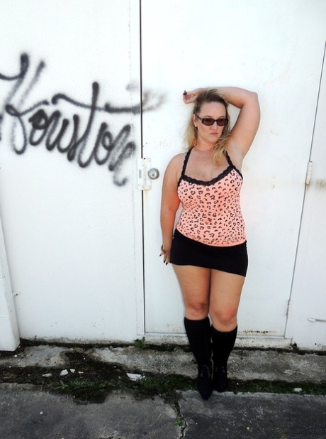 selfshot nude chubby teen girl sex pic