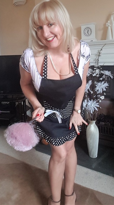 thick wife gangbanged free porn photo