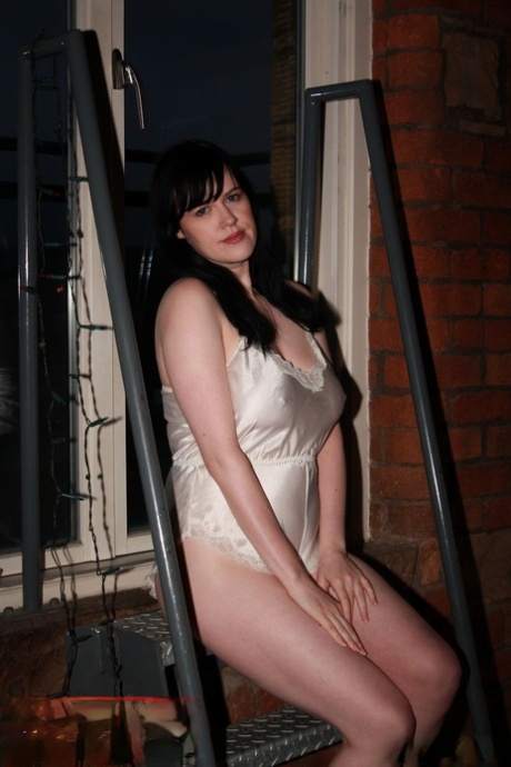 chubby milfs taking naked picture in mirror hot sex pics