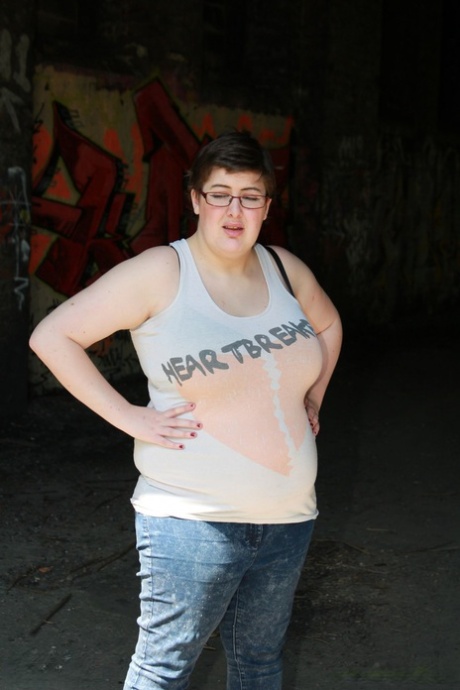 white bbw riding bbc hot sexy photo