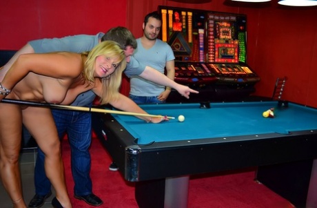 nicole colina bbw free naked image